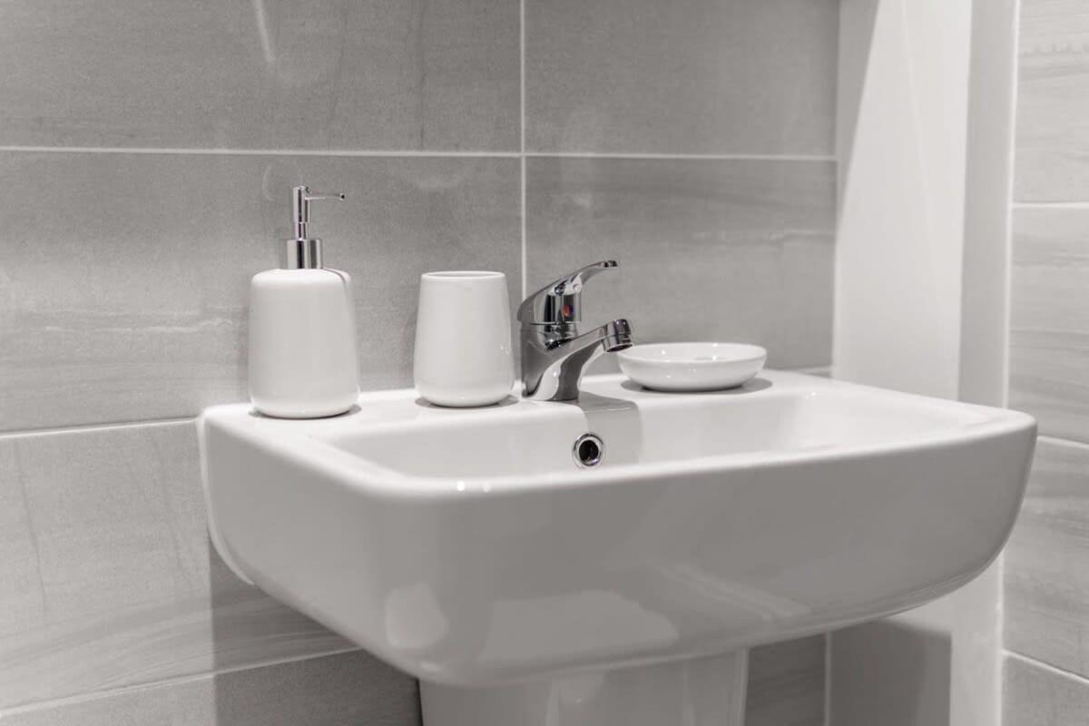 Lovely 1 Bed Apartment In Liverpool Centre Dış mekan fotoğraf